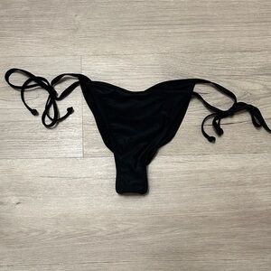 NWOT Tie-Side Synched Back Cheeky Bikini Bottom